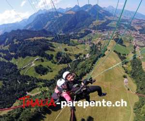 photo Thalia-parapente.ch Charmey (gruyere) 3466